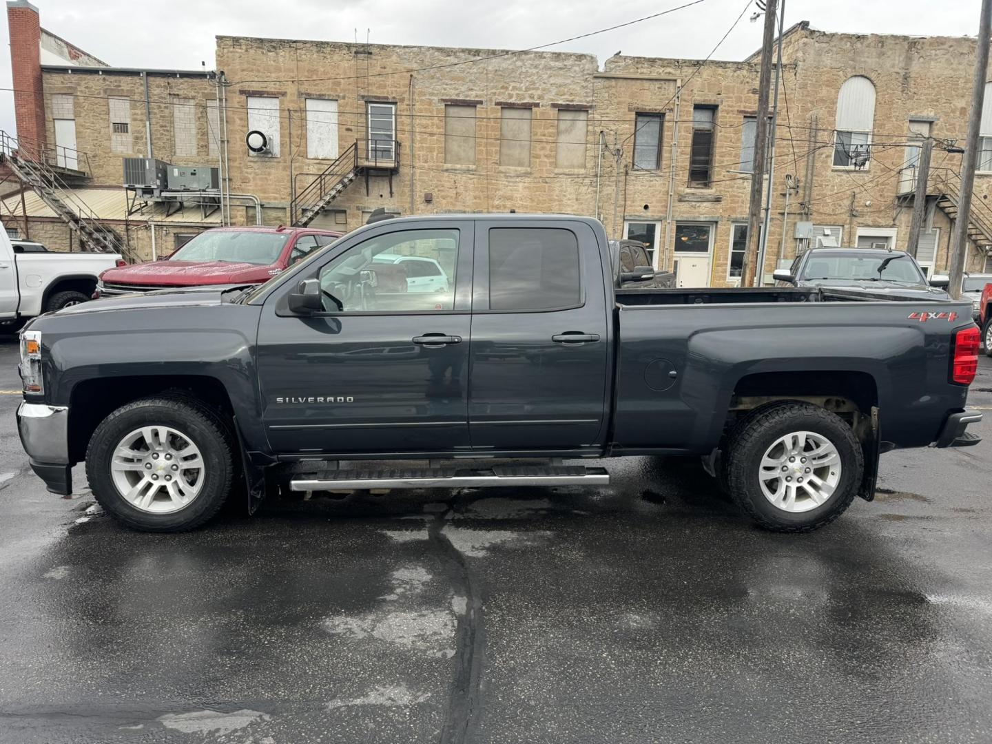 2018 Charcoal /Grey Chevrolet Silverado 1500 LT Double Cab 4WD (1GCVKREC5JZ) with an 5.3L V8 OHV 16V engine, 6A transmission, located at 116 5th Avenue South, Lewistown, MT, 59457, 47.063877, -109.427879 - Photo#3