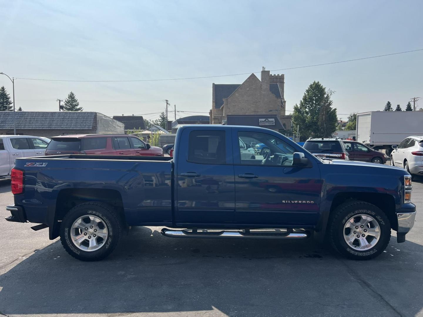 2015 Blue /Grey Chevrolet Silverado 1500 LT Double Cab 4WD (1GCVKREC0FZ) with an 5.3L V8 OHV 16V engine, 6-Speed Automatic transmission, located at 116 5th Avenue South, Lewistown, MT, 59457, 47.063877, -109.427879 - Clean, One Owner Car Fax on this 2015 Chevrolet Silverado 1500 LT Double Cab 4WD! Well equipped and well maintained with service records in house! - Photo#1