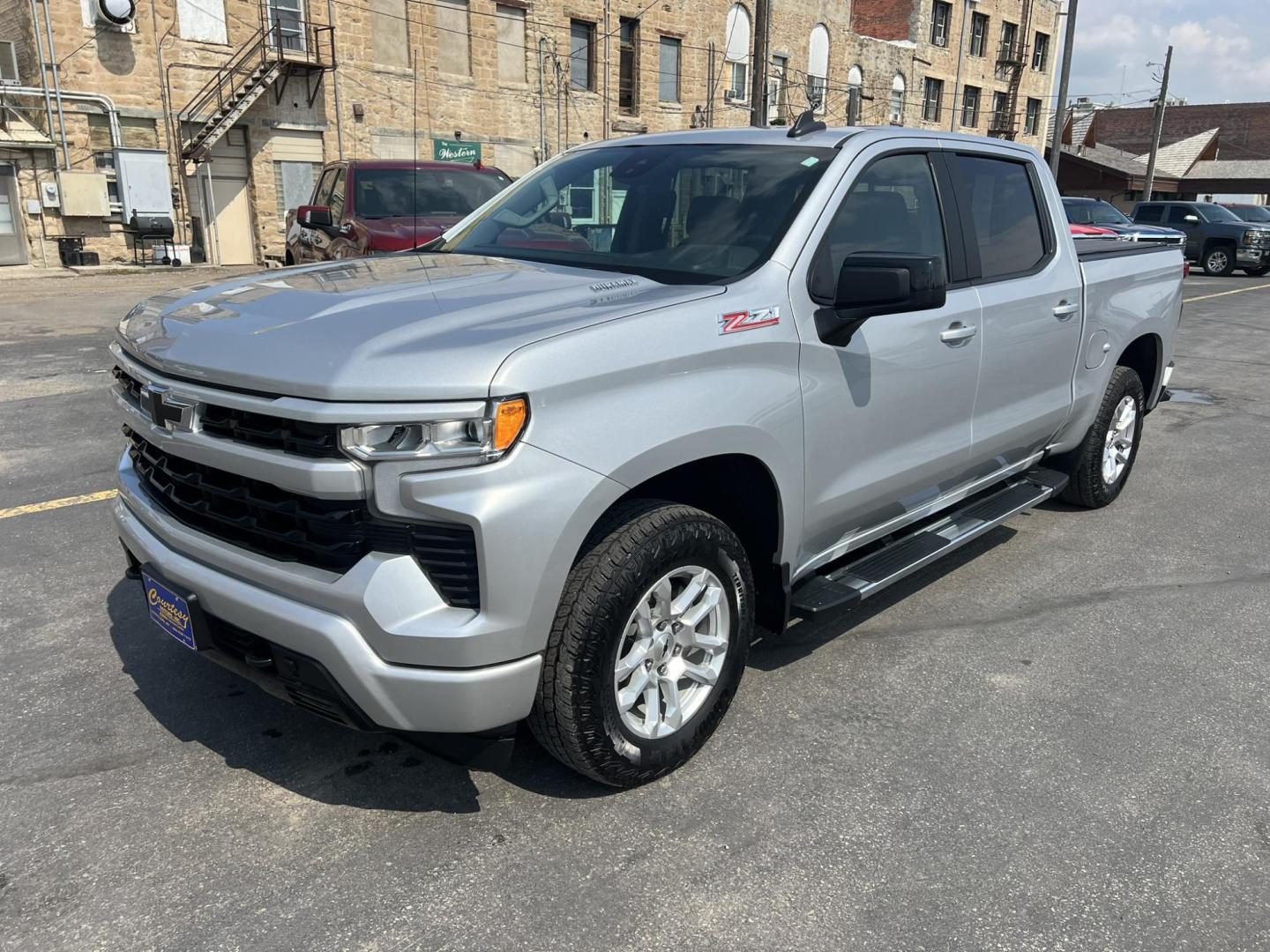 2022 /Black Chevrolet Silverado 1500 RST Crew Cab 4WD (1GCUDEET1NZ) with an 3.0L V6 DOHC 24V DIESEL TURBO engine, 6A transmission, located at 116 5th Avenue South, Lewistown, MT, 59457, 47.063877, -109.427879 - Looking for a powerful, reliable truck that combines performance with style? This 2022 Chevy Silverado 1500 Crew RST 4WD with a 3.0L Duramax engine is the perfect match. With its strong diesel powertrain, you'll experience impressive torque and fuel efficiency, making it ideal for both heavy-duty ta - Photo#10