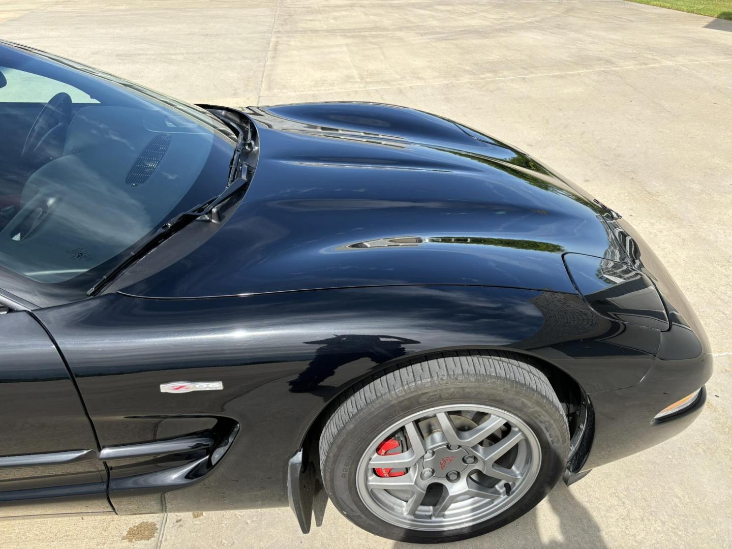 2002 /Black/Red Chevrolet Corvette Z06 (1G1YY12S225) with an 5.7L V8 OHV 16V engine, 6-Speed Manual Overdrive transmission, located at 116 5th Avenue South, Lewistown, MT, 59457, 47.063877, -109.427879 - One owner, clean Car Fax, always stored in climate controlled garage, low mile ZO6! New extra set of tires included. **THIS VEHICLE IS A CUSTOMER CONSIGNMENT AND IS ONLY AVAILABLE TO VIEW BY APPOINTMENT TO QUALIFIED BUYERS** - Photo#14