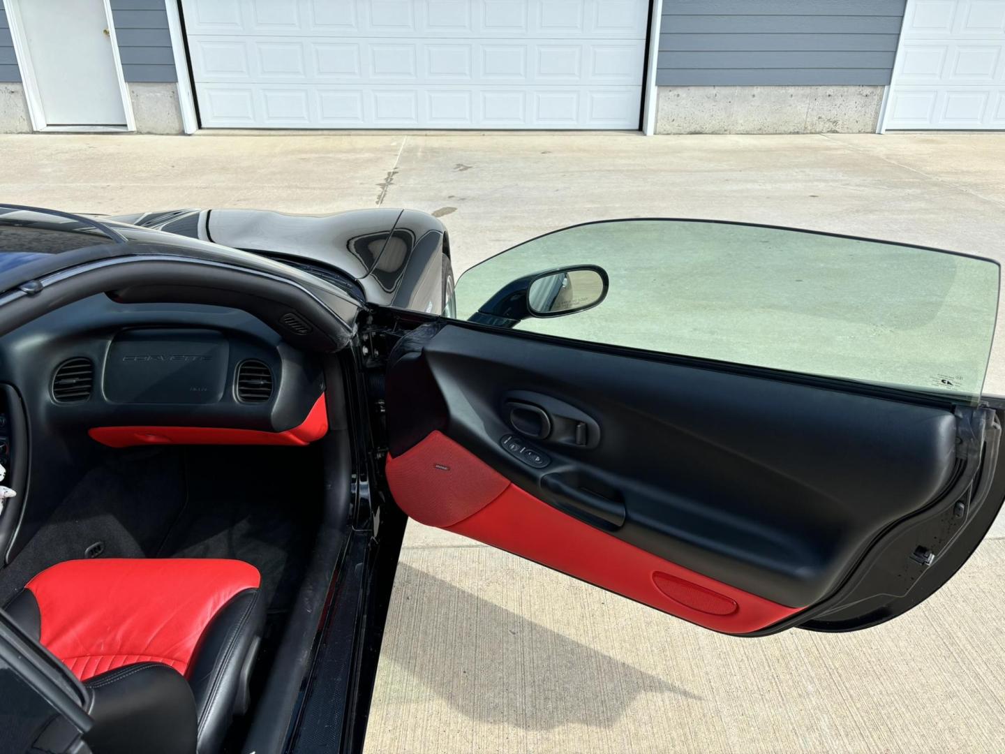 2002 /Black/Red Chevrolet Corvette Z06 (1G1YY12S225) with an 5.7L V8 OHV 16V engine, 6-Speed Manual Overdrive transmission, located at 116 5th Avenue South, Lewistown, MT, 59457, 47.063877, -109.427879 - One owner, clean Car Fax, always stored in climate controlled garage, low mile ZO6! New extra set of tires included. **THIS VEHICLE IS A CUSTOMER CONSIGNMENT AND IS ONLY AVAILABLE TO VIEW BY APPOINTMENT TO QUALIFIED BUYERS** - Photo#12