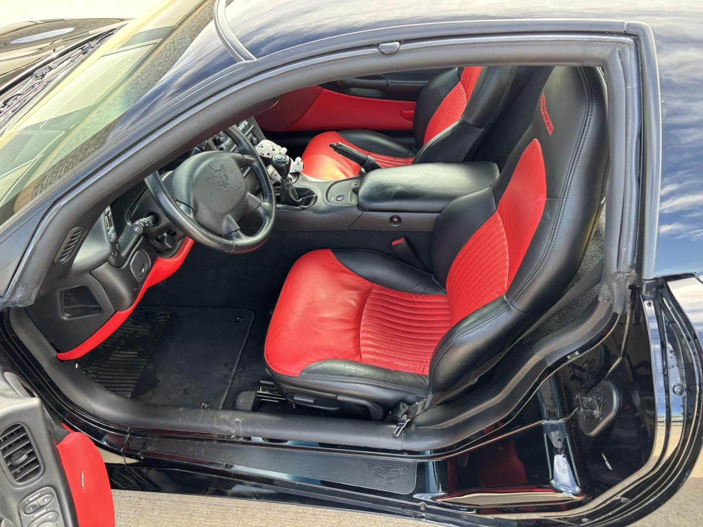 2002 /Black/Red Chevrolet Corvette Z06 (1G1YY12S225) with an 5.7L V8 OHV 16V engine, 6-Speed Manual Overdrive transmission, located at 116 5th Avenue South, Lewistown, MT, 59457, 47.063877, -109.427879 - One owner, clean Car Fax, always stored in climate controlled garage, low mile ZO6! New extra set of tires included. **THIS VEHICLE IS A CUSTOMER CONSIGNMENT AND IS ONLY AVAILABLE TO VIEW BY APPOINTMENT TO QUALIFIED BUYERS** - Photo#3