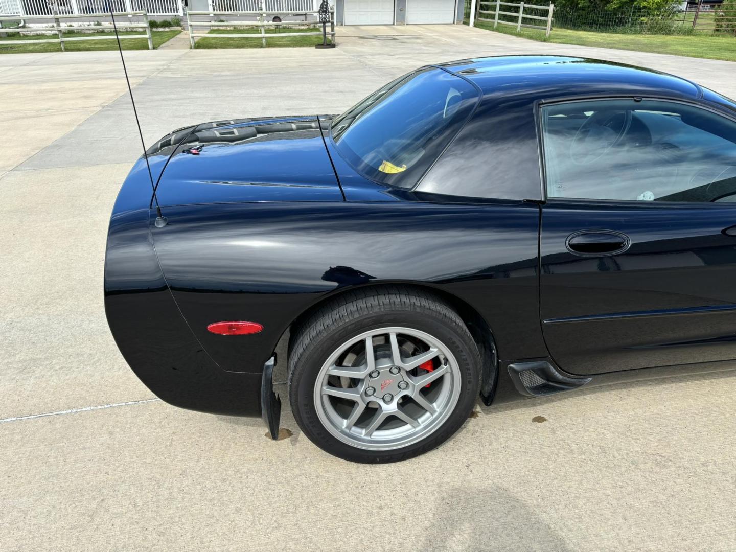 2002 /Black/Red Chevrolet Corvette Z06 (1G1YY12S225) with an 5.7L V8 OHV 16V engine, 6-Speed Manual Overdrive transmission, located at 116 5th Avenue South, Lewistown, MT, 59457, 47.063877, -109.427879 - One owner, clean Car Fax, always stored in climate controlled garage, low mile ZO6! New extra set of tires included. **THIS VEHICLE IS A CUSTOMER CONSIGNMENT AND IS ONLY AVAILABLE TO VIEW BY APPOINTMENT TO QUALIFIED BUYERS** - Photo#9