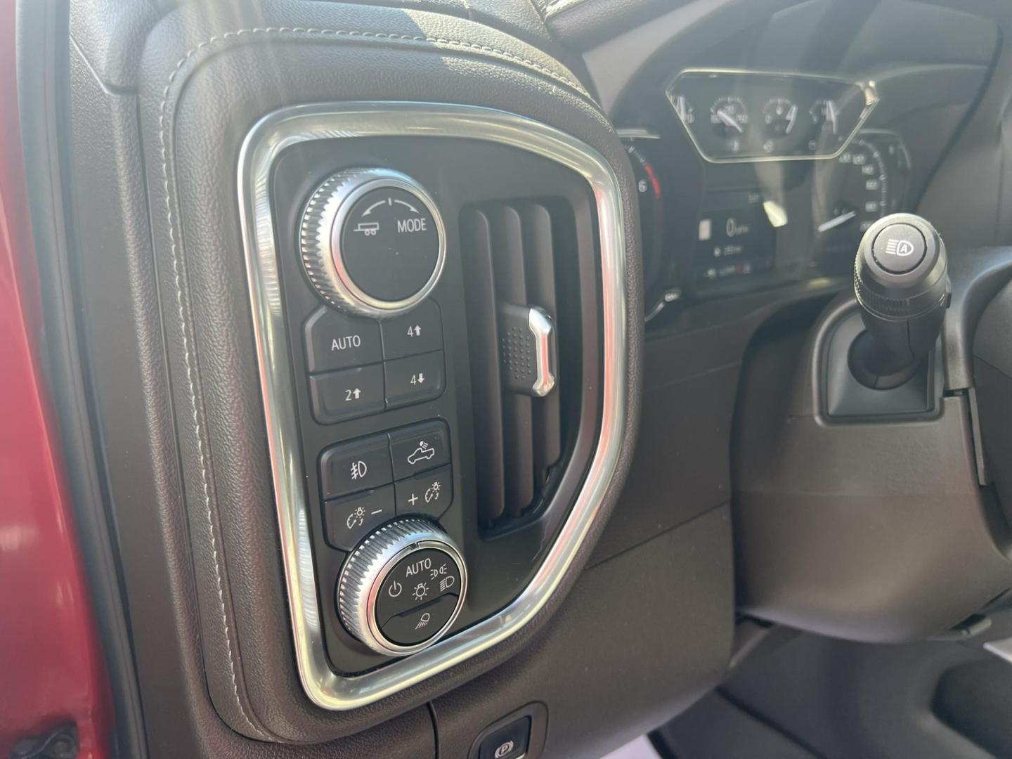 2020 /Black GMC Sierra 1500 SLT Crew Cab Short Box 4WD (1GTU9DED6LZ) with an 5.3L V8 OHV 16V engine, 6A transmission, located at 116 5th Avenue South, Lewistown, MT, 59457, 47.063877, -109.427879 - Photo#14