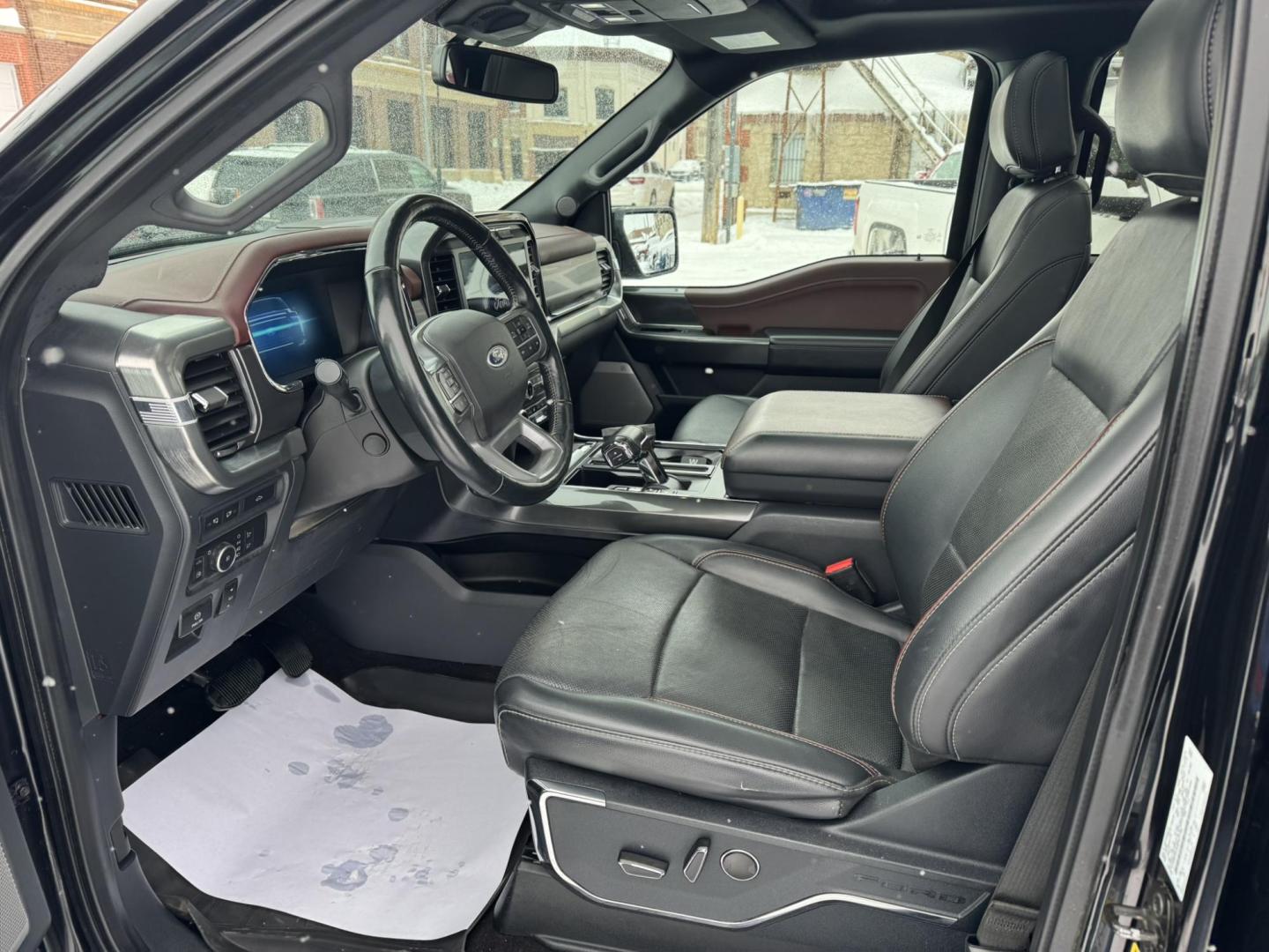 2021 Black /Black Ford F-150 XL SuperCrew 6.5-ft. Bed 4WD (1FTFW1ED6MF) with an 3.5L V6 DOHC 16V HYBRID engine, 6A transmission, located at 116 5th Avenue South, Lewistown, MT, 59457, 47.063877, -109.427879 - Upgrade to power, efficiency, and luxury with this 2021 Ford F-150 Lariat SuperCrew 4WD Hybrid. Designed for strength and innovation, this truck features a powerful yet fuel-efficient hybrid engine that delivers outstanding performance without compromising capability. The spacious SuperCrew cab prov - Photo#10